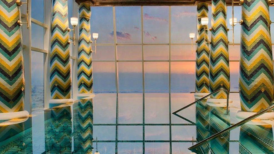 En associant judicieusement les couleurs, vous pouvez véritablement créer une expérience de spa de luxe inoubliable pour vos clients, comme l’a fait le Talise Spa de l’hôtel Jumeirah Burj Al Arab de Dubaï