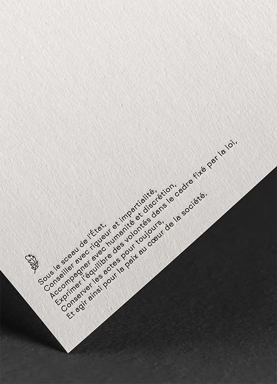 Papier texturé Plume notaires imprimé du serment notarial « Sous le sceau de l'État » et d'un pictogramme plume